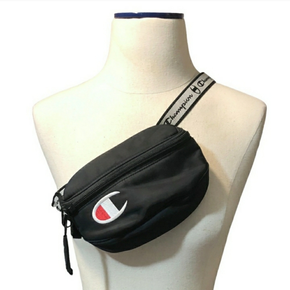 CHAMPION Logo Waist Pack with Adjustable Strap NWOT!